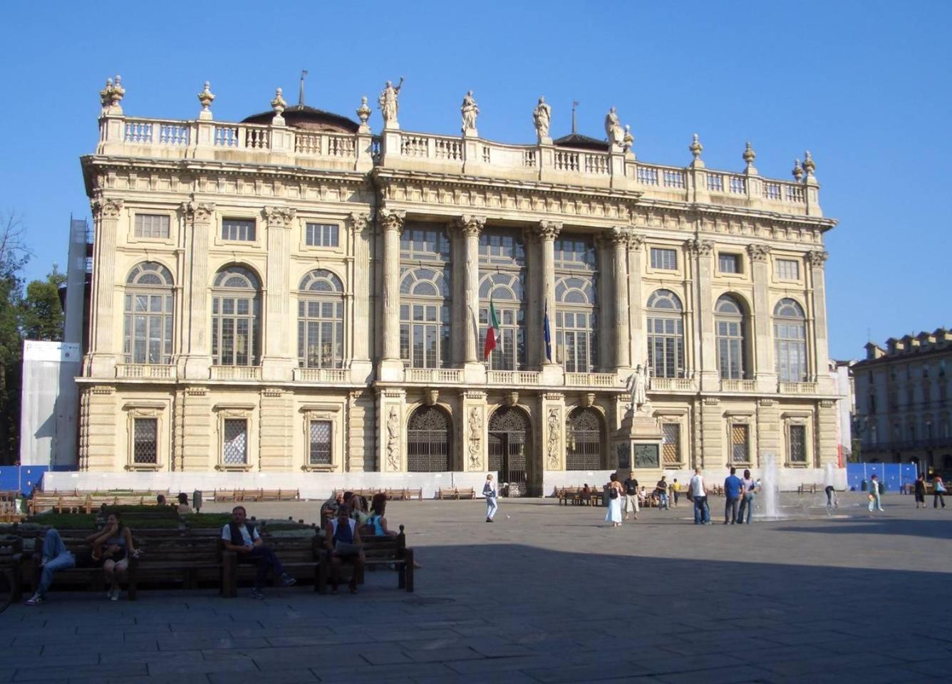 Nonpertutti Piazza Castello Senior E Famiglie Top Turin Extérieur photo